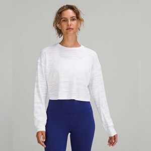 Lululemon women’s 6 white long sleeve cropped muscle love top tiger mesh shirt